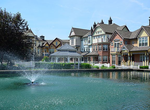 2nd image of 4155 Royal Mews Cir