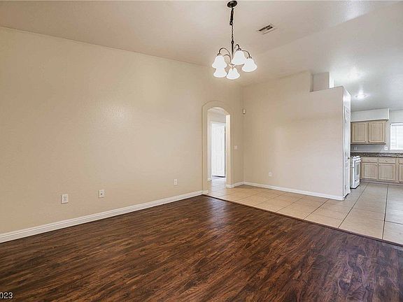 4th image of 4812 Violet Bay Ct