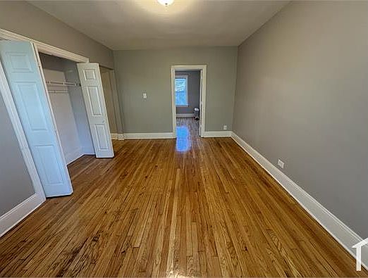 4th image of 1340 W 82nd St