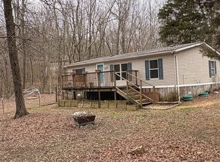 122 Haddock Ln, Benton, TN 37307