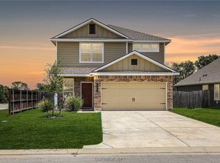10601 Natural Pond Rd, College Station, TX 77845