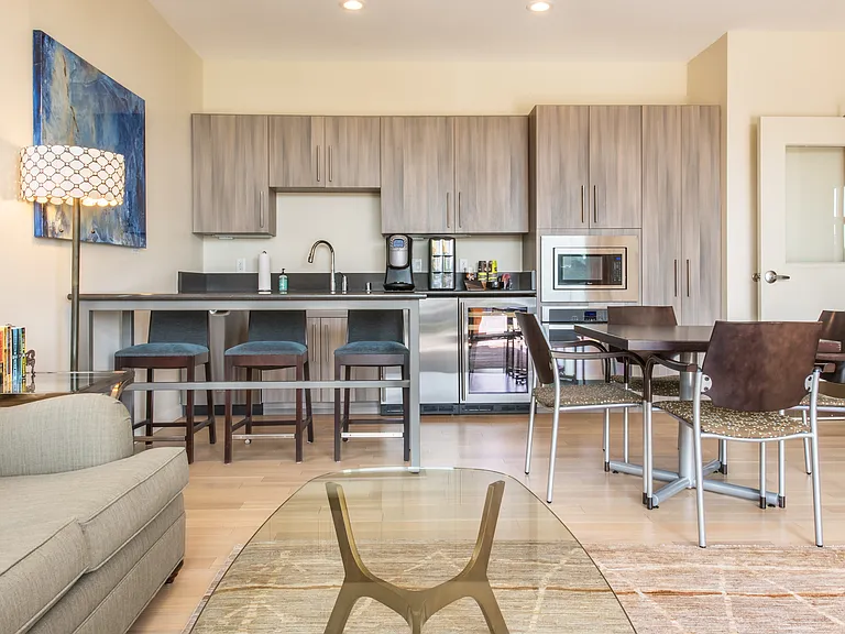 Beaumont Place Apartments — Photo 24
