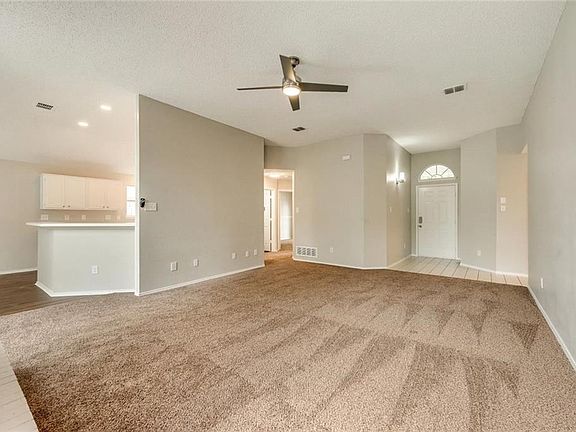 5th image of 219 Patton Dr