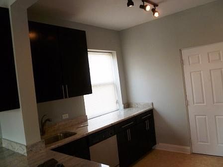 5th image of 2041 N Kimball Ave #2A