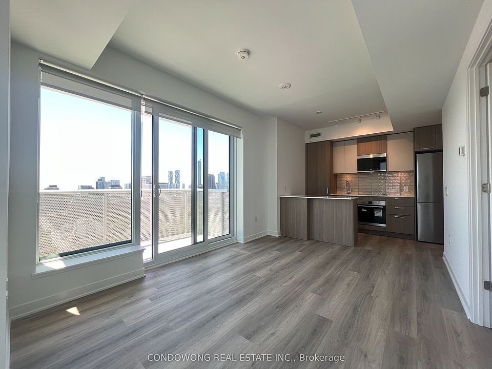 1st image of 10 Oak St #2203