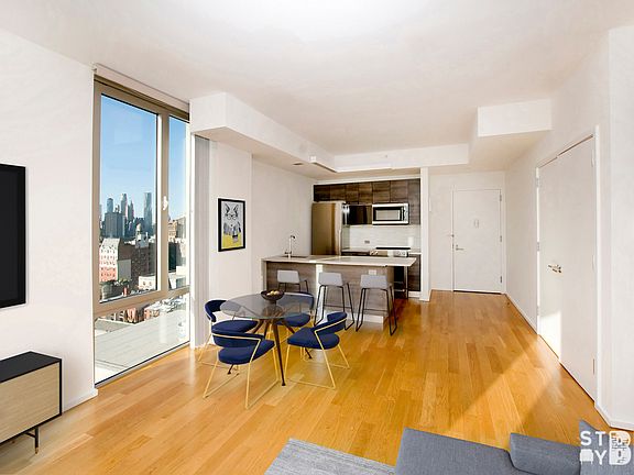 4th image of 172 Montague St #18AA