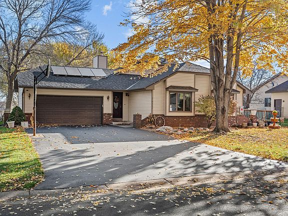 4th image of 7622 Orchid Ln N