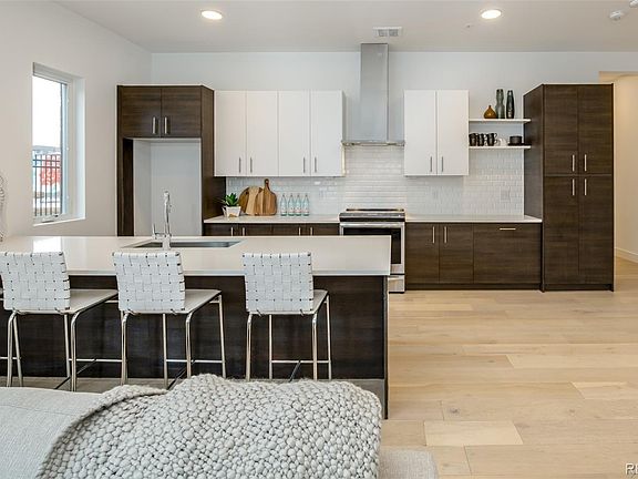 2nd image of 2525 Arapahoe St APT 100