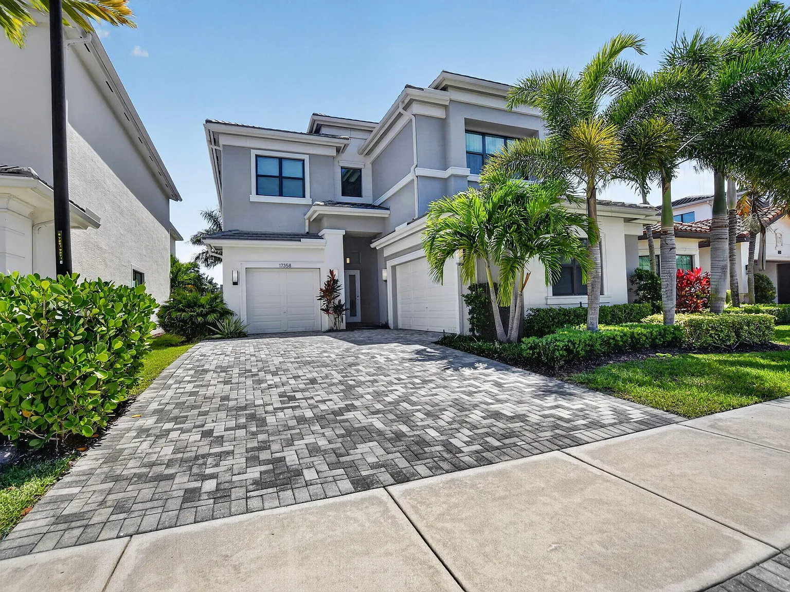 5 bed, 8.0 bath, 3969 sqft, $16,000 — Photo 2