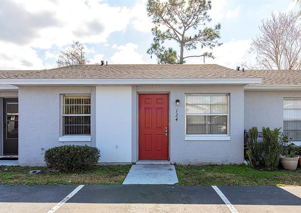 1st image of 124 Lake Villa Way