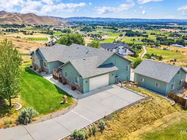 2113 Corral Rd, Emmett, ID 83617