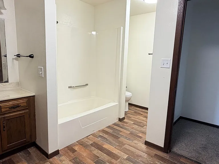 253 S Ridge St — Photo 9