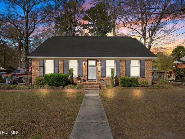 903 E Scotsdale Road, Laurinburg, NC 28352