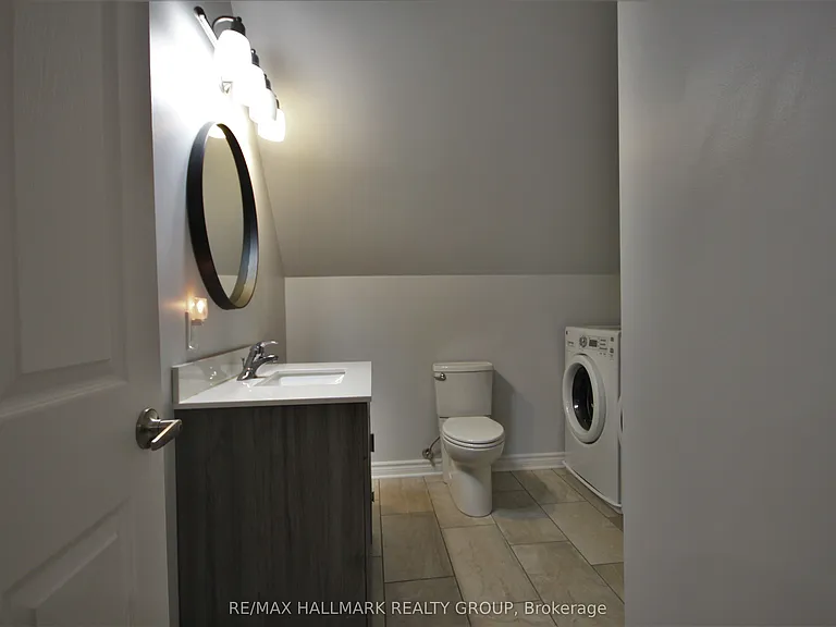 768 Usborne St #7 — Photo 18
