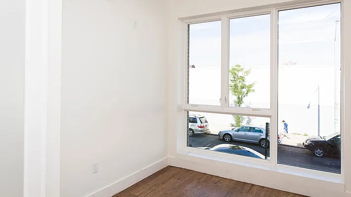 Rented by Nooklyn NYC LLC | media 7