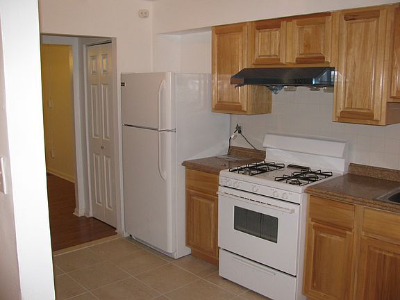 2nd image of 213 Alban Dr