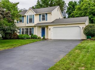 660 Hills Pond Rd, Webster, NY 14580