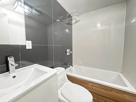 Rented by Pear NYC LLC | media 10