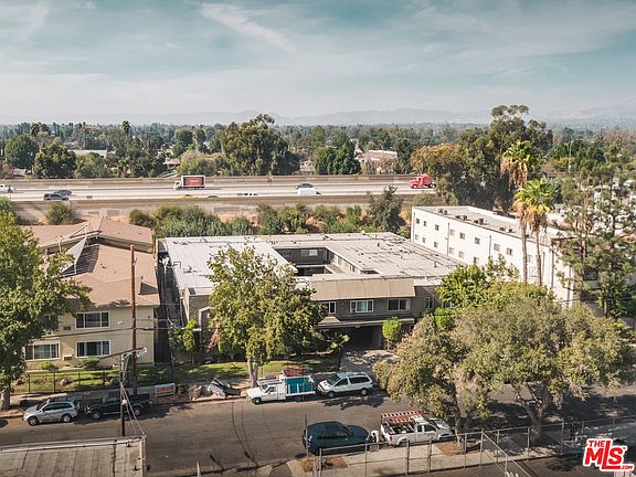 2nd image of 8805 Orion Ave