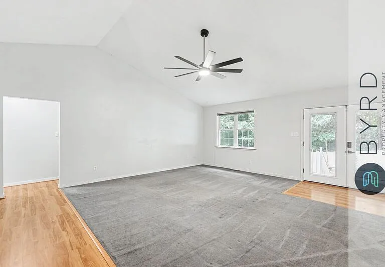 19218 Brevard Dr — Photo 5
