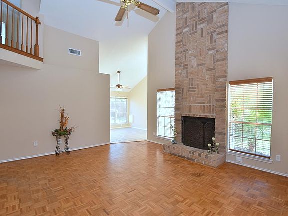 3rd image of 18070 Brooknoll Dr