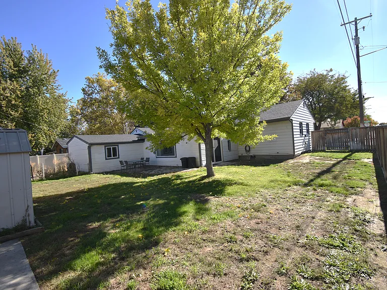 336 W Washington St — Photo 26