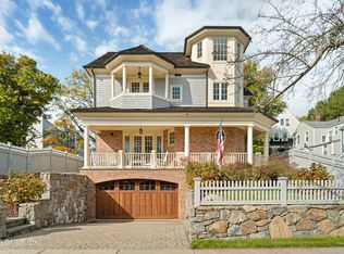 15 Lexington Ave, Greenwich, CT 06830