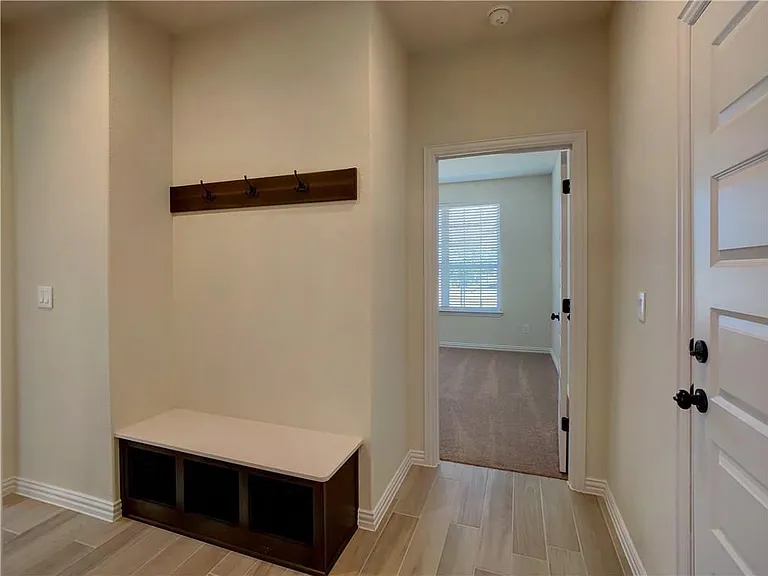 2304 La Mirada St — Photo 5