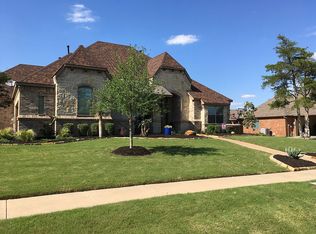 210 Williamsburg Ln, Ovilla, TX 75154