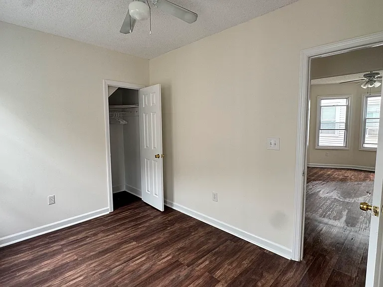 180 Howe Ave — Photo 13