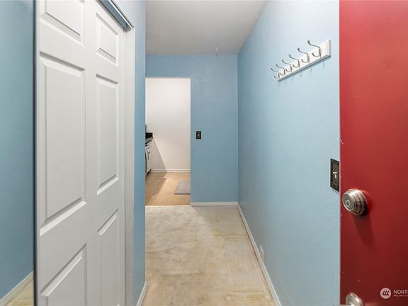 5th image of 4821 180th Street SW #I-201