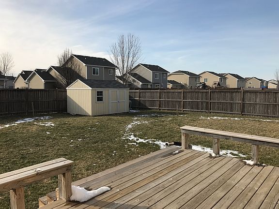 Back yard, fence and shed 