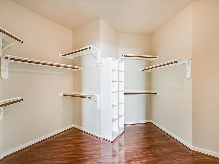11025 Robin Hood Ct — Photo 39