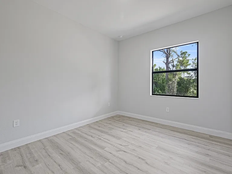 4460 29th St SW — Photo 17
