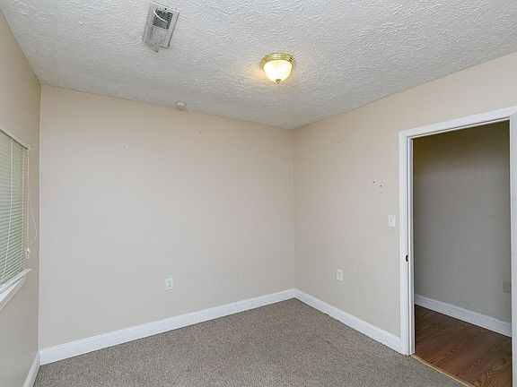 4th image of 5903 Deal Ave