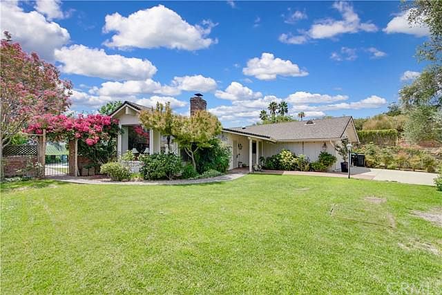 1st image of 44901 Viejo Dr
