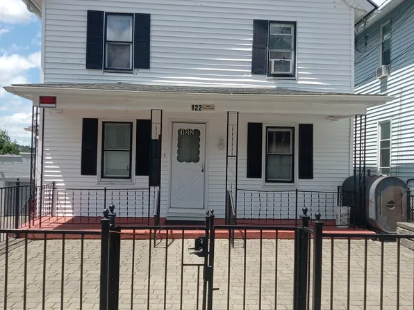 122 Ridge Street, Waterbury, CT 06706