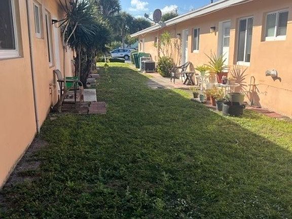 4th image of 3700-3720 NE 22nd Ave #3700-05