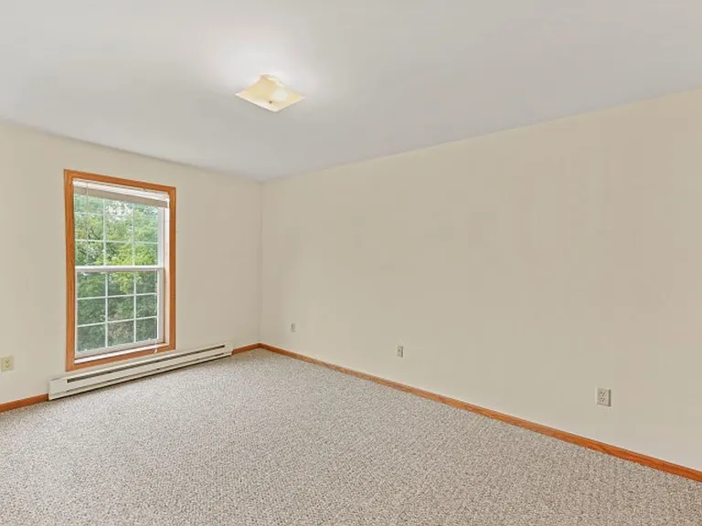 812 Blue Mounds St — Photo 4