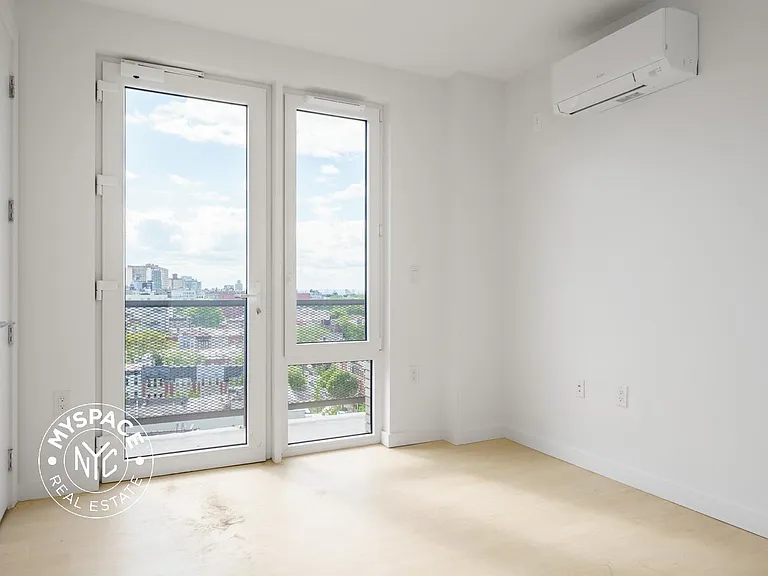 1499 Bedford Ave #2B — Photo 9
