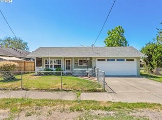 1211 S 7th Ave, Kelso, WA