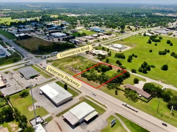 1111 Prairie Valley Rd, Ardmore, OK 73401