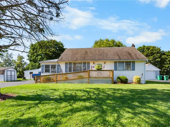 479 Cherry Hill Rd, Nazareth, PA 18064