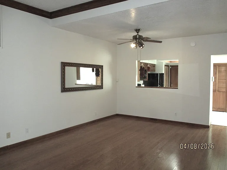 10409 Camino Del Oso NE — Photo 12