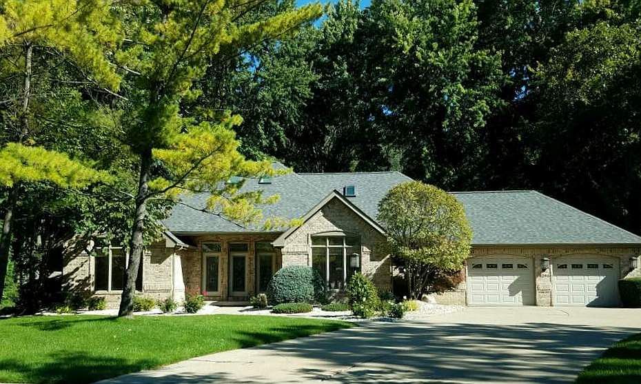 1st image of 8290 Circlewood Dr N