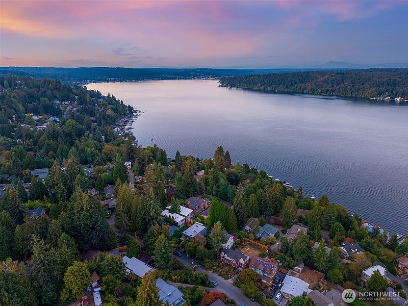 2nd image of 12069 Lakeside Place NE