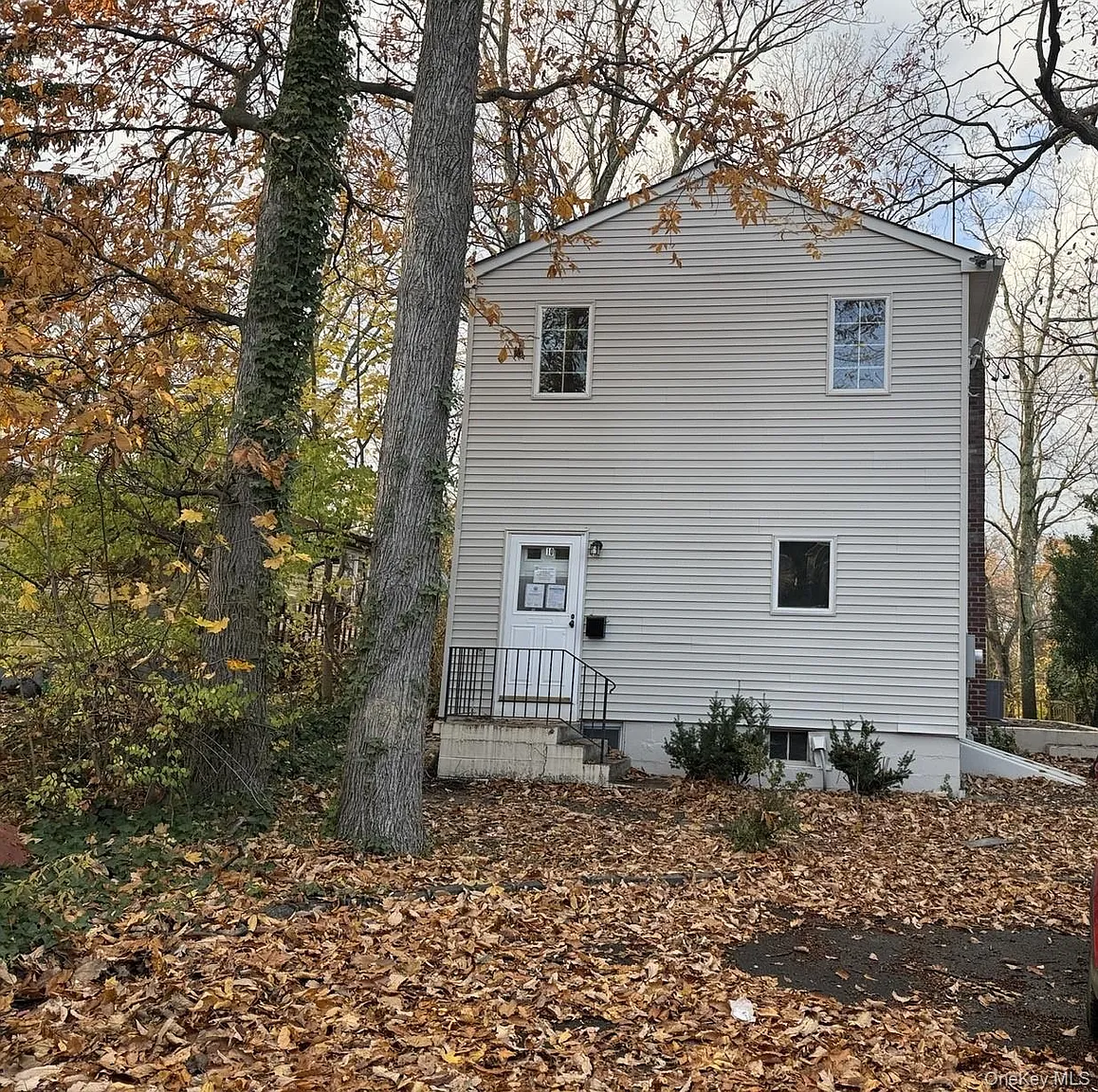 10 Woodland Lane photo 1