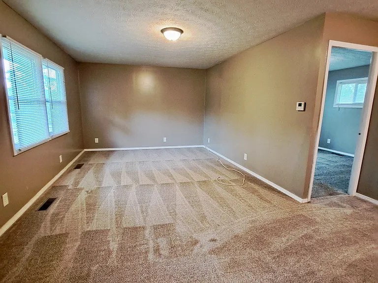 4161 Mapleleaf Dr — Photo 3