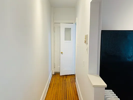 Rented by Flatiron Real Estate Advisors LLC | media 9