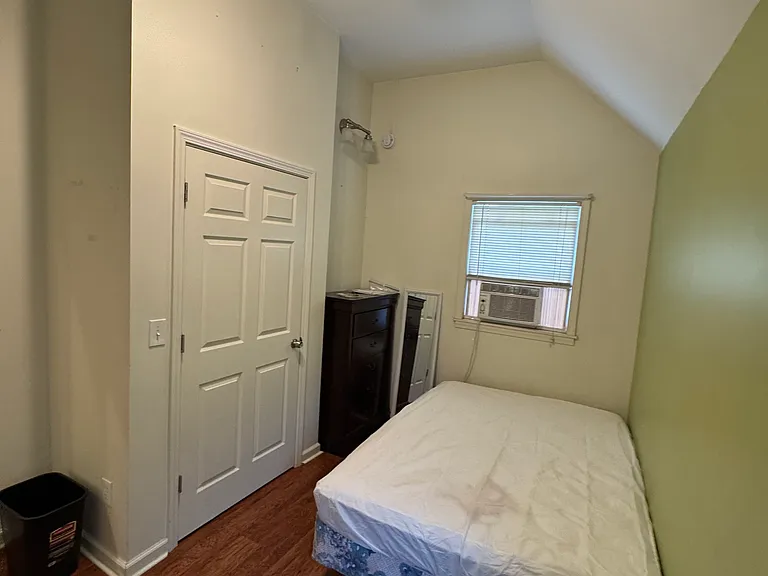 60 Conklin Ave #2 — Photo 21